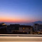 Panoramic Sea & Vesuvio View, Center, Costa Del Sole Appartement Sorrento